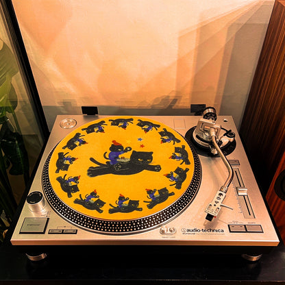 Cat Series Vinyl Record Slipmat – Wool Felt Turntable Mat & Vinyl Player Accessory