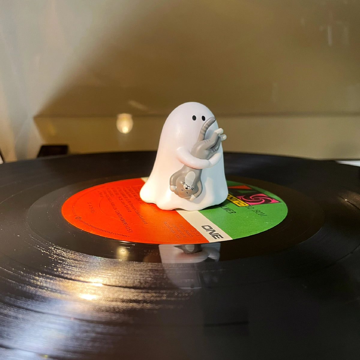 Vinyl Record Weight & Turntable Decor – Lightweight Record Stabilizer & Vinyl Player Accessory for Record Lovers