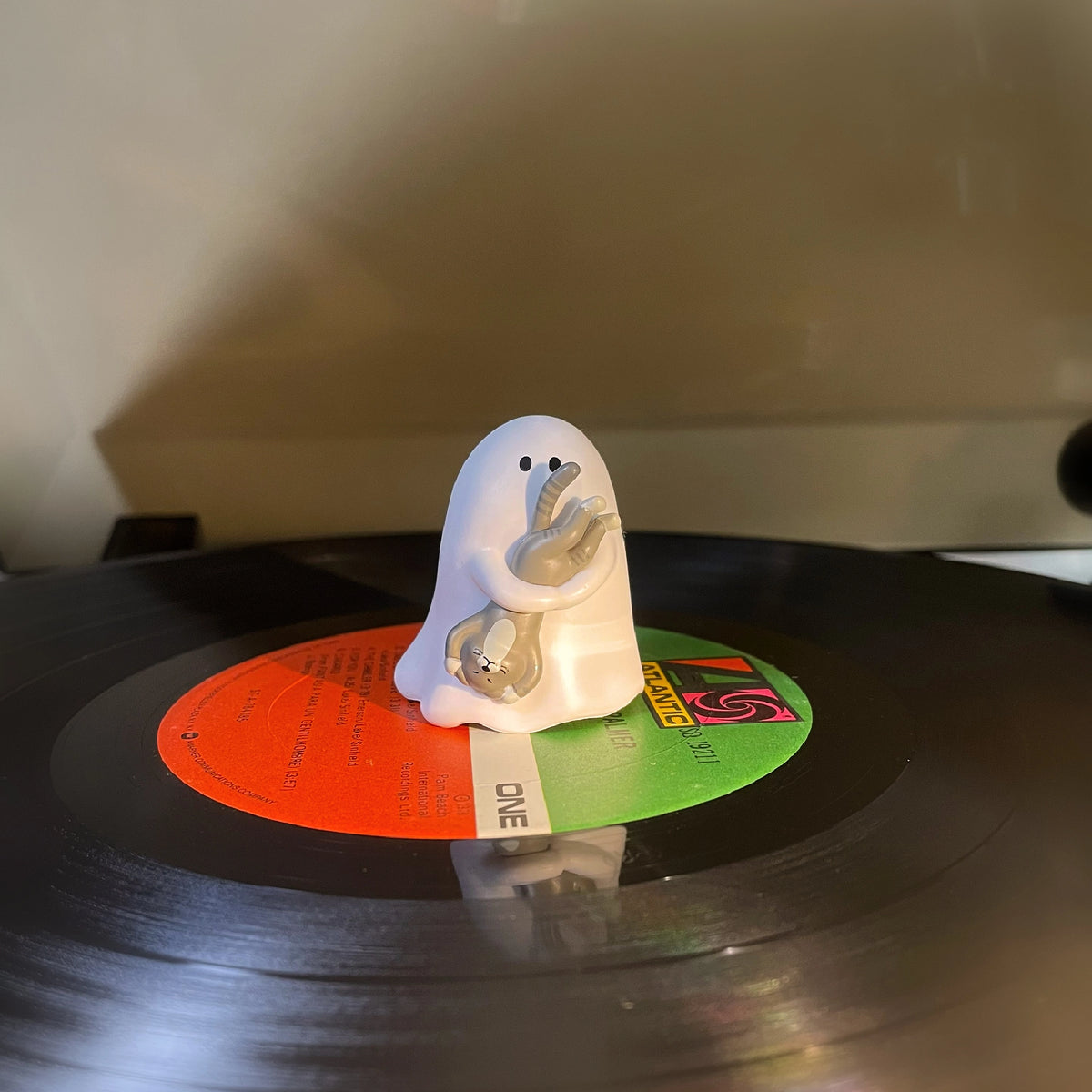 Vinyl Record Weight & Turntable Decor – Lightweight Record Stabilizer & Vinyl Player Accessory for Record Lovers