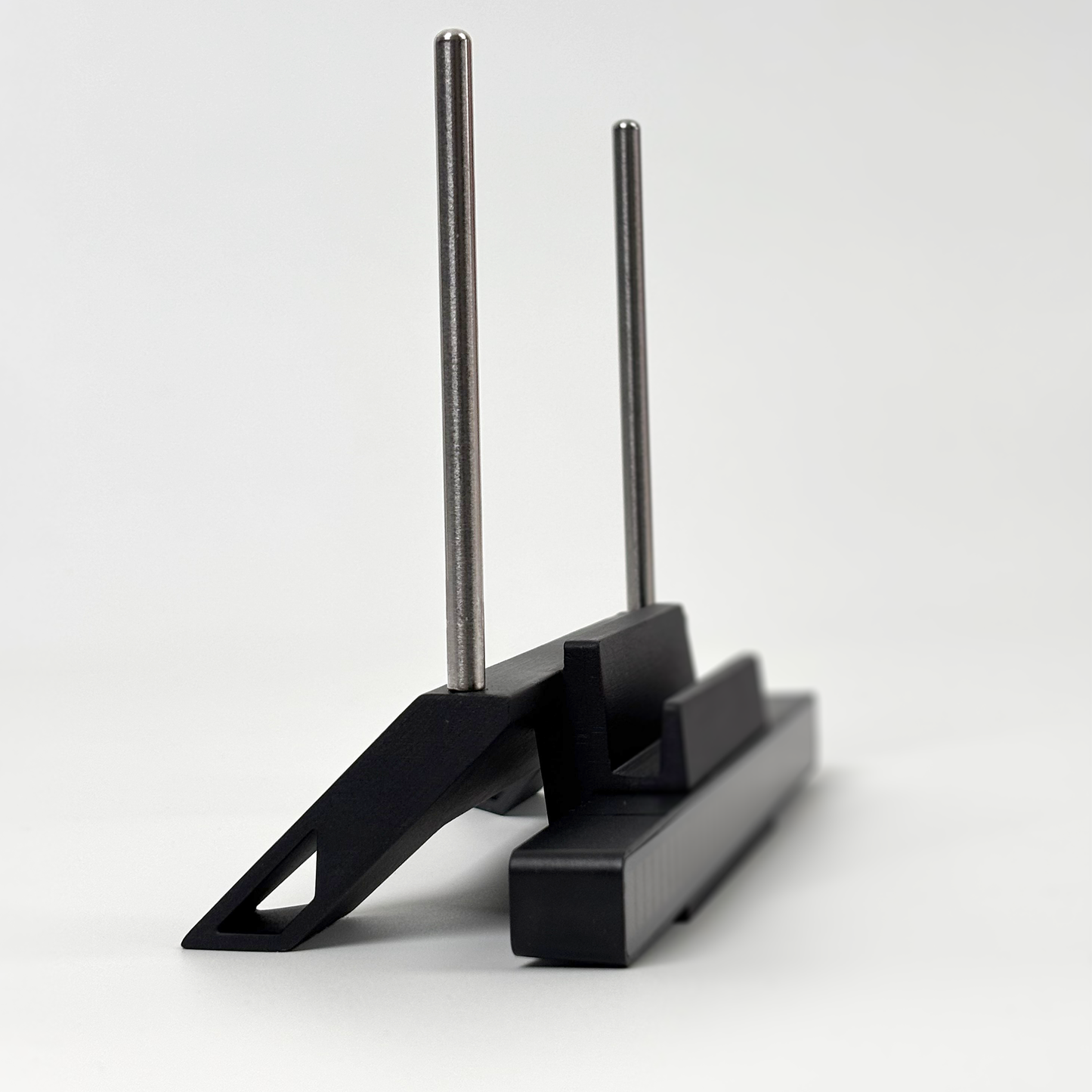 Vinyl record stand with sound reactive RGB LED light bar.
